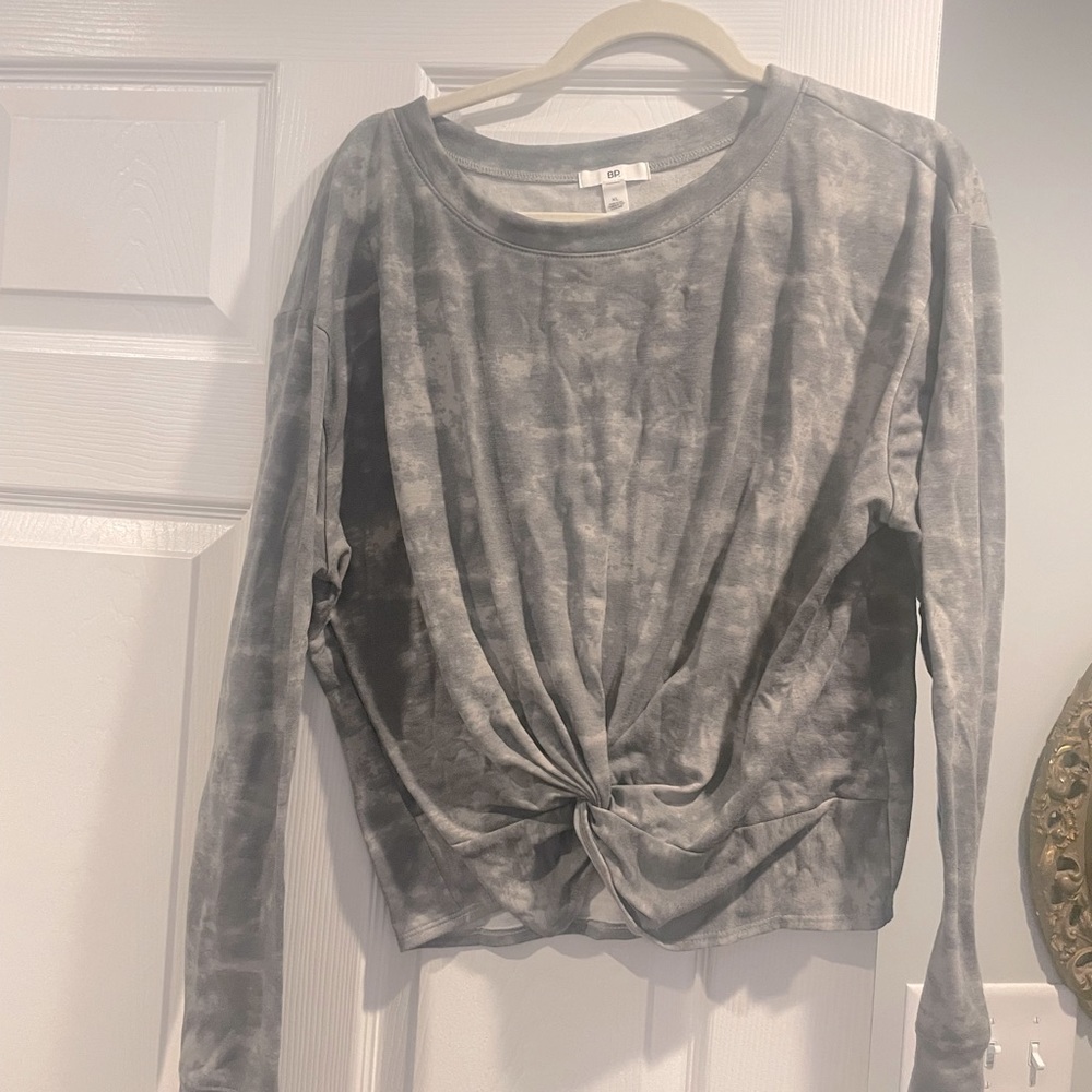 Front tie sweatshirt